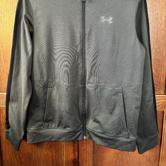 Boys Under Amour Jacket.  Size Y-Large - Picture 2 of 5